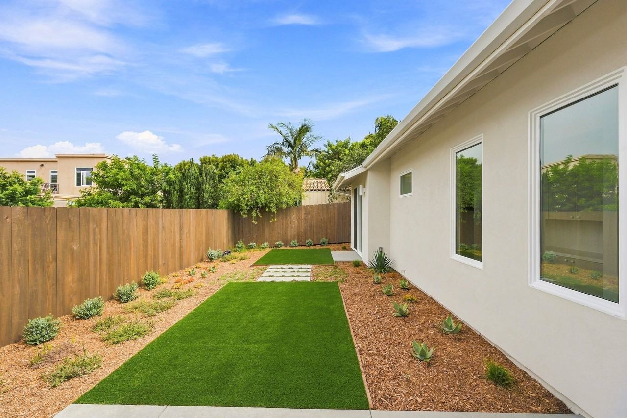 424 N Rios Ave #1 - Photo 6 of 37