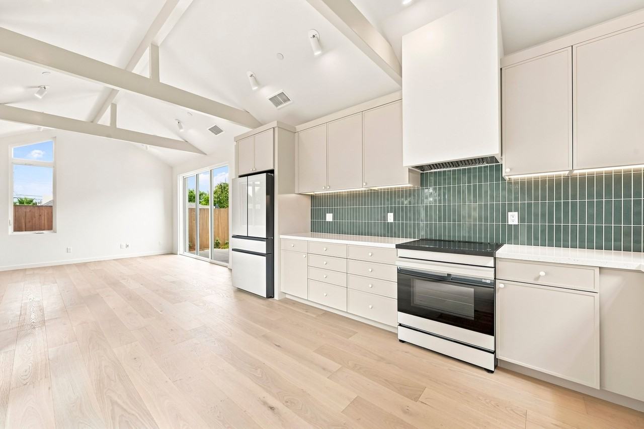 424 N Rios Ave #1 - Photo 7 of 37