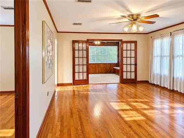 160 Parker Ln - Photo 5 of 12