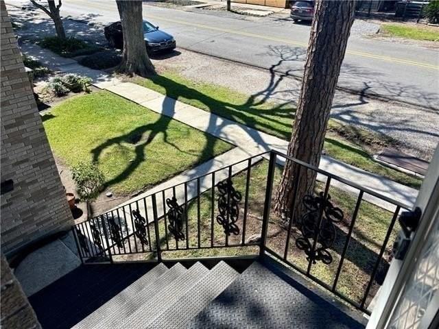 627 Jefferson Ave - Photo 5 of 16