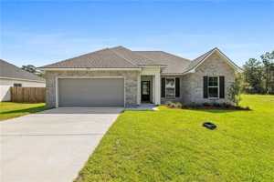featured image of 21318 Lake Maurepas Ct