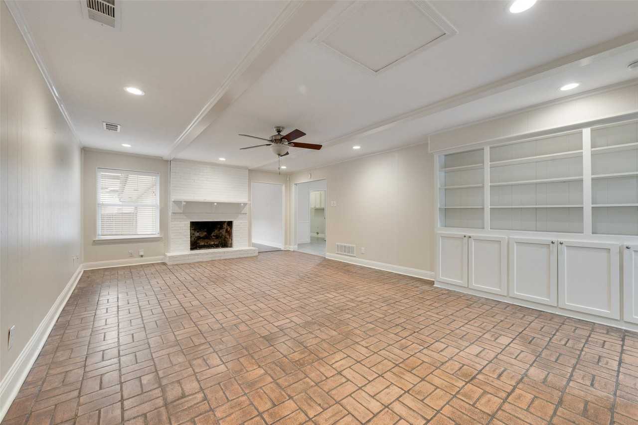 14722 Overview Dr - Photo 3 of 23