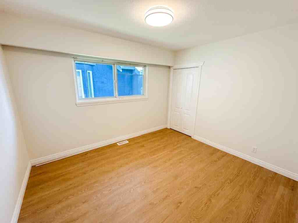 364 5th Street East - Photo 7 of 10