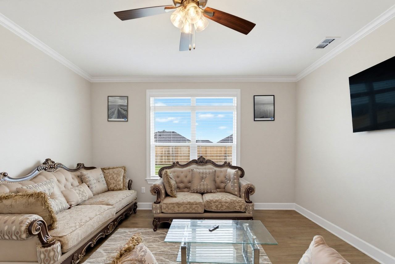7649 Wildflower Way - Photo 7 of 40