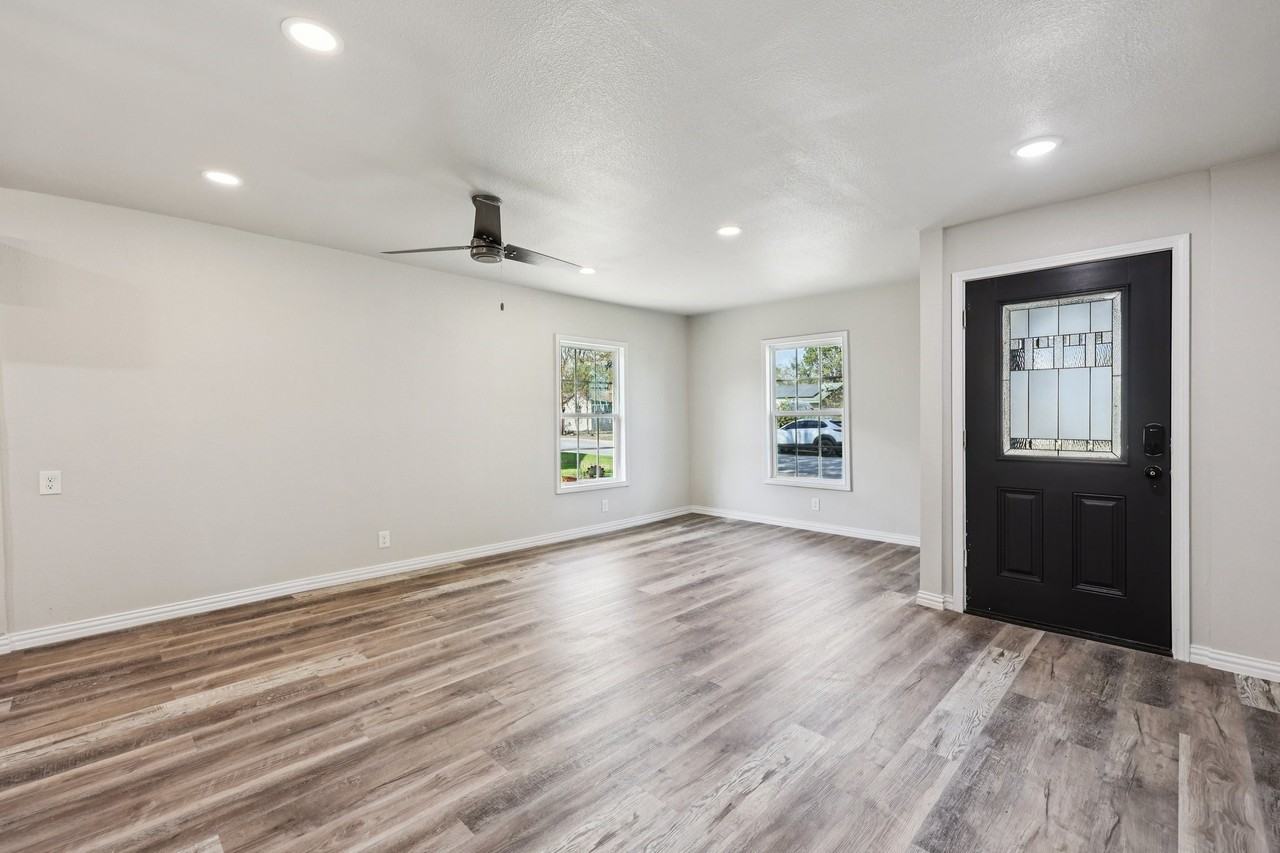 314 Greenwood St - Photo 5 of 31
