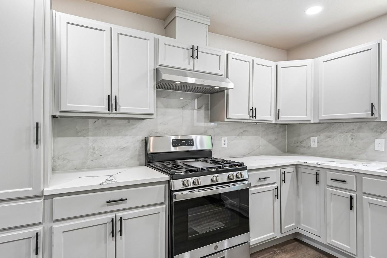 404 New Hope St - Photo 7 of 35