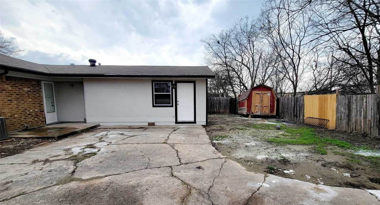 2602 Bliss St - Photo 5 of 21