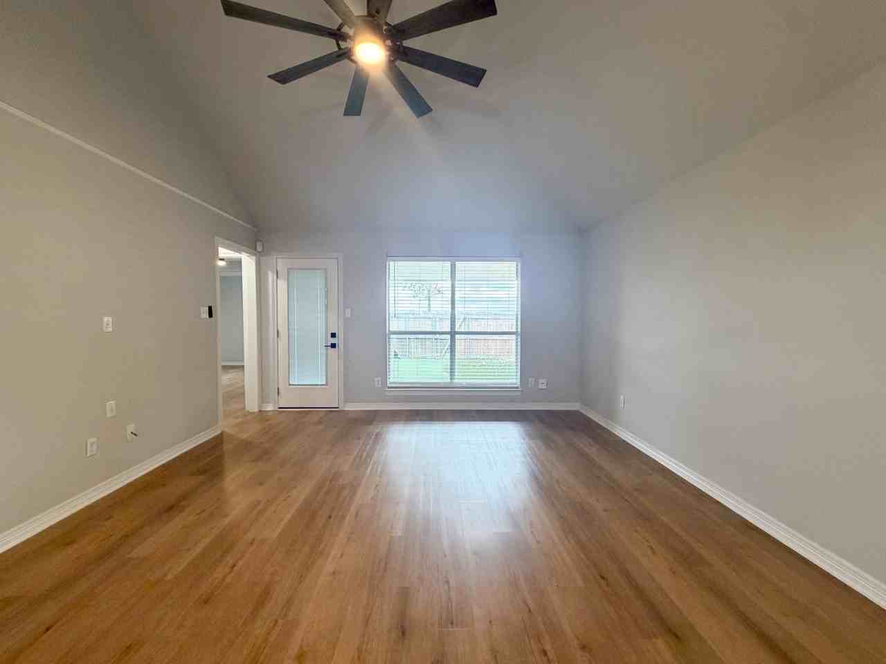 2 Country Club Pl - Photo 6 of 25