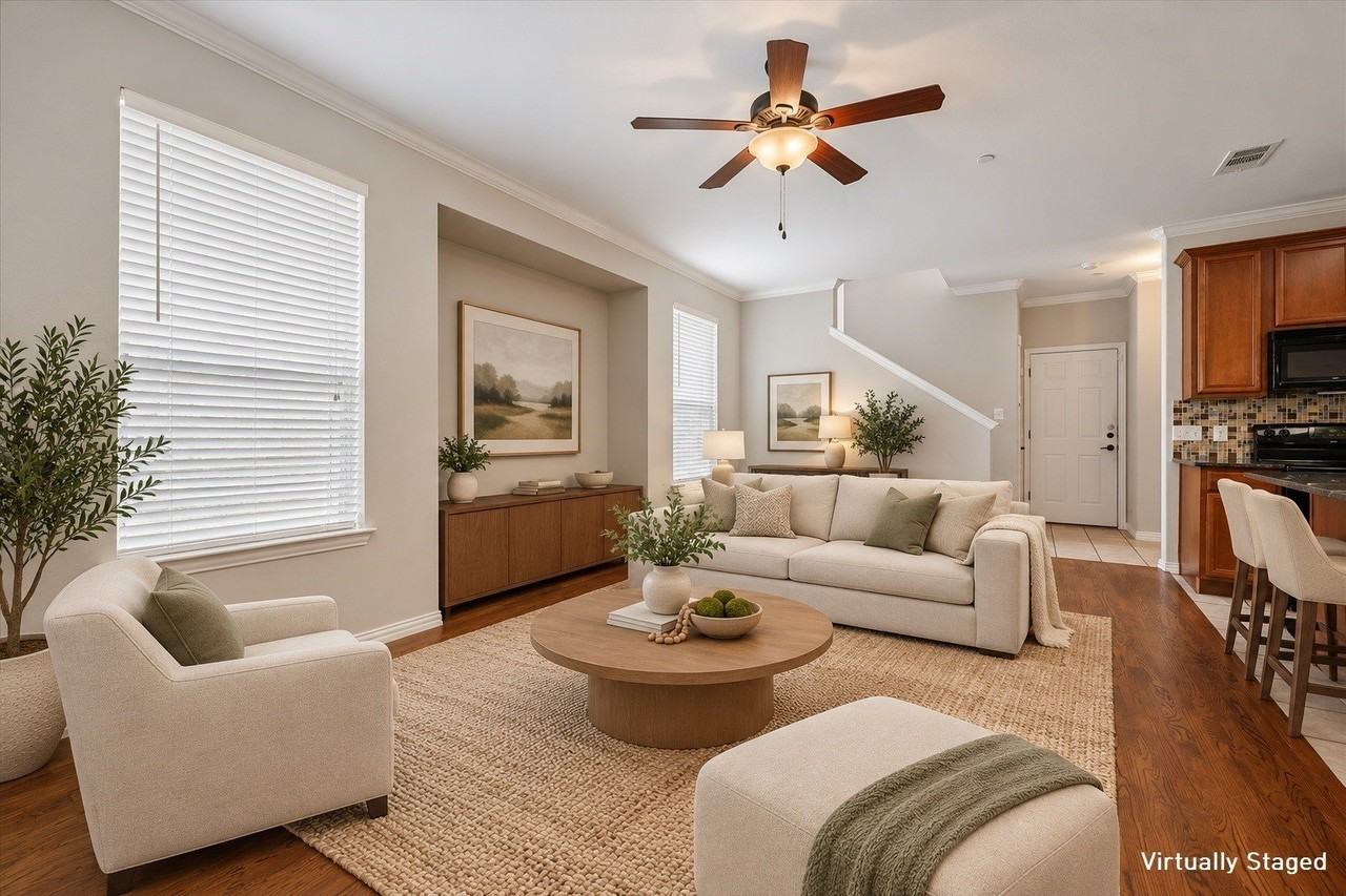 2153 Parkview - Photo 3 of 31
