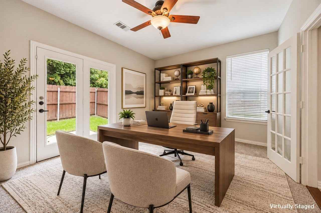 2153 Parkview - Photo 5 of 31