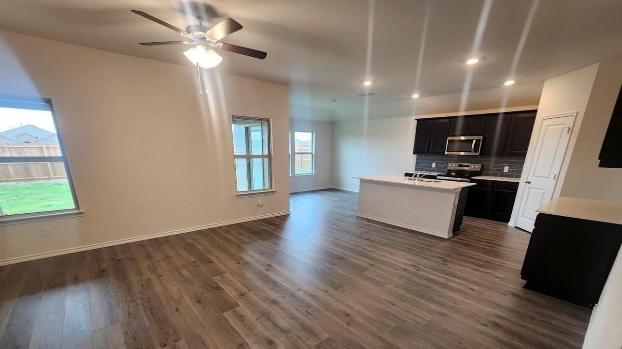 410 White Willow Dr - Photo 3 of 3