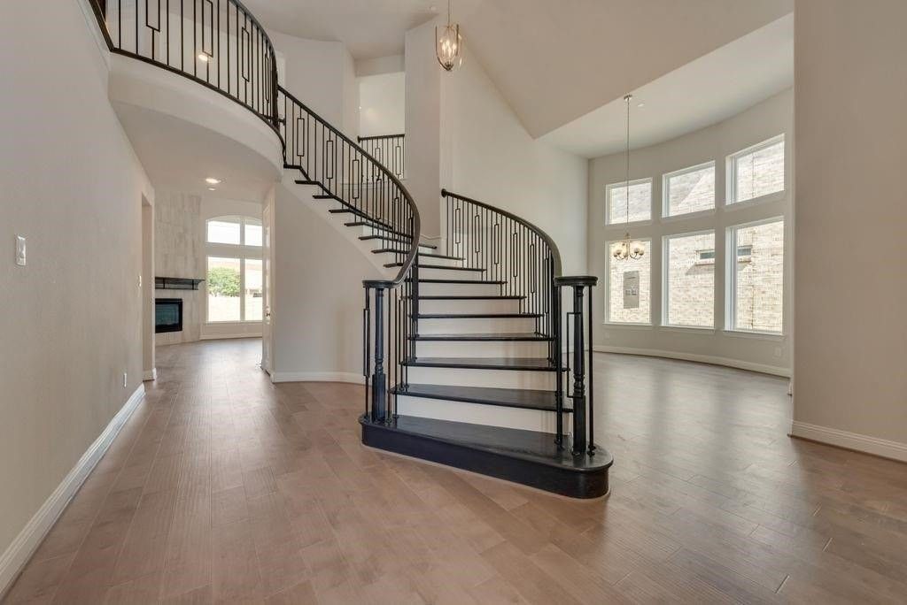 7623 Kiowanna Ct - Photo 2 of 31