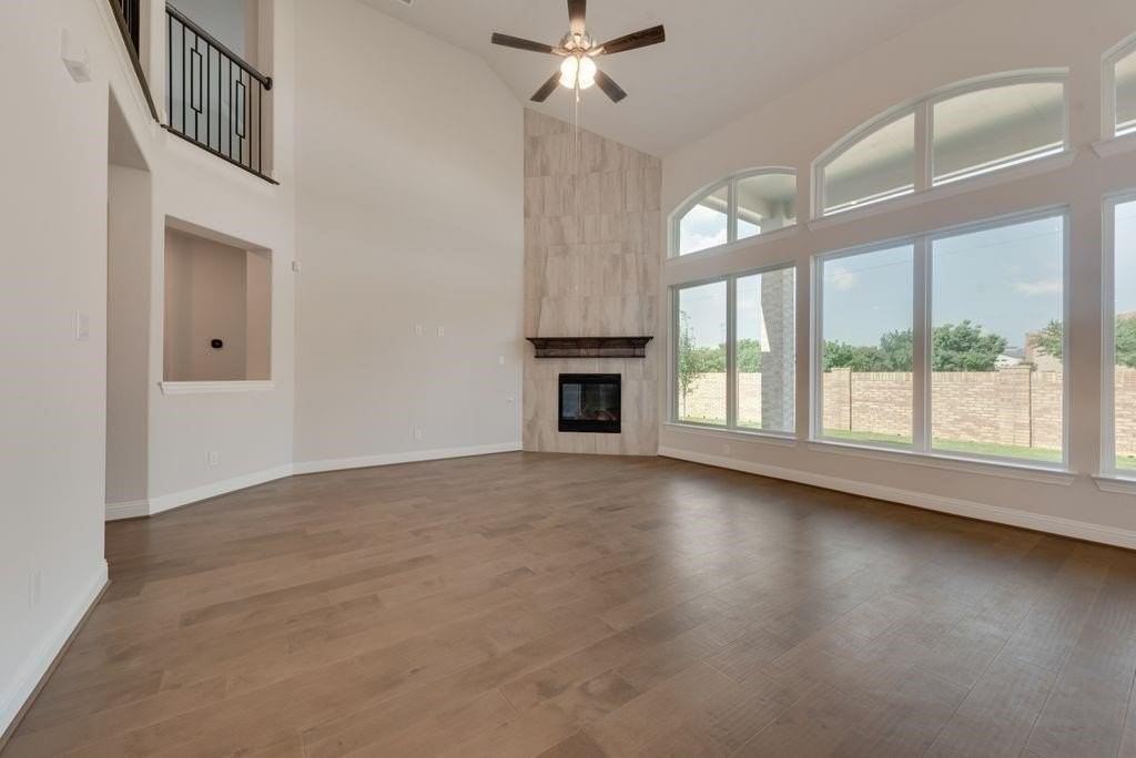 7623 Kiowanna Ct - Photo 5 of 31