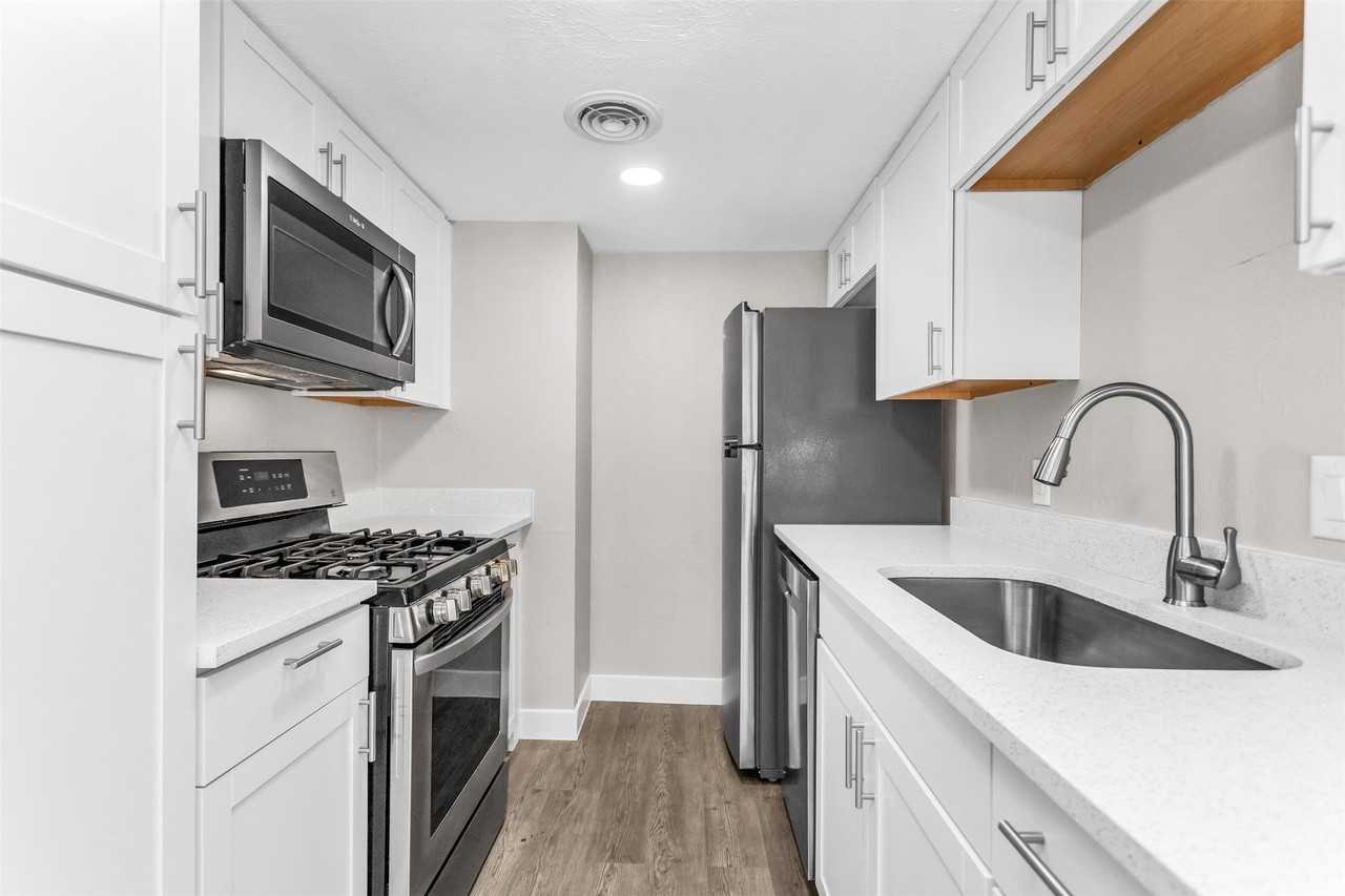 15919 Stillwood St #2088 - Photo 2 of 14