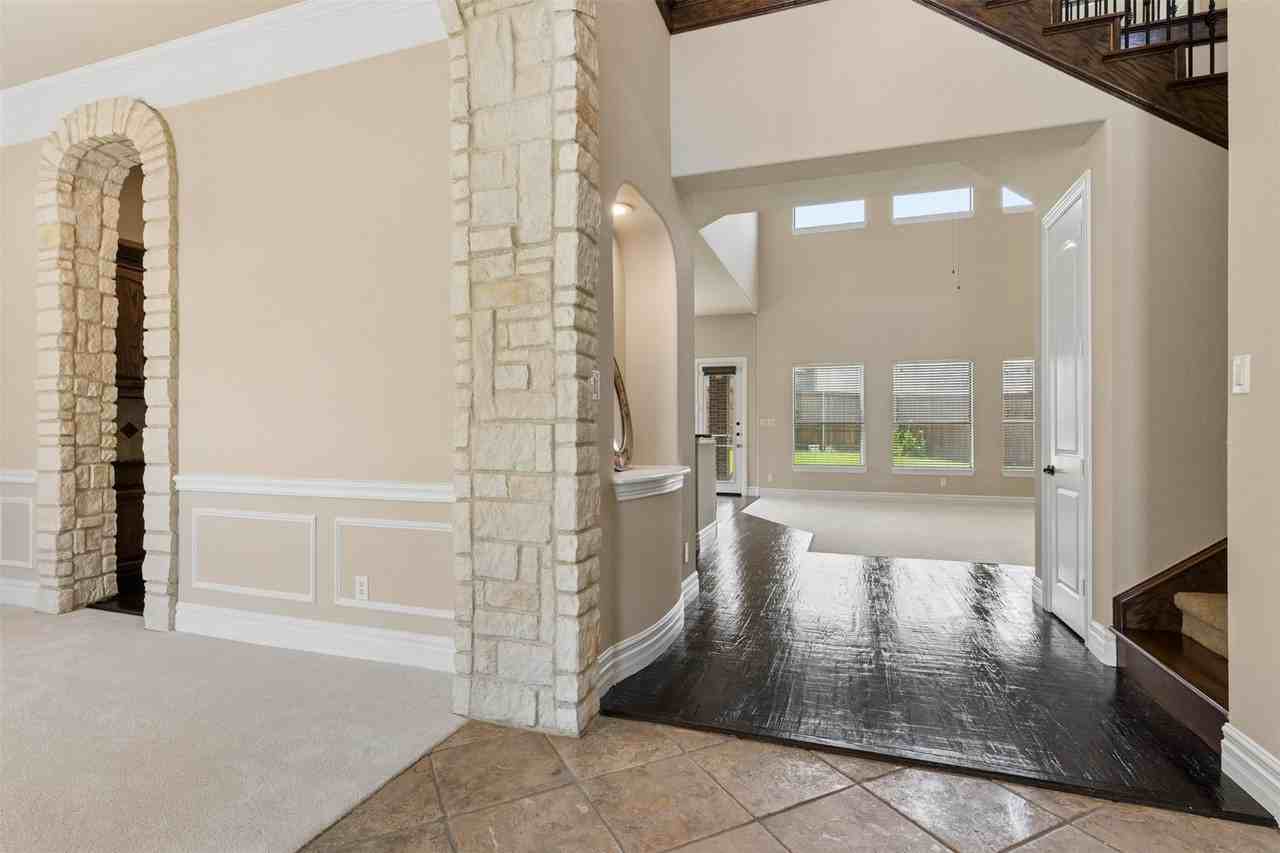 4136 Choctaw Dr - Photo 4 of 24