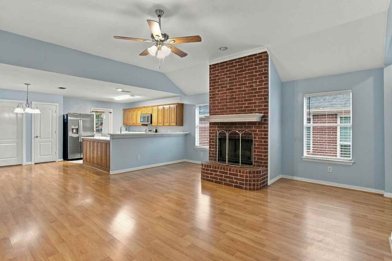 1412 Toplea Dr - Photo 7 of 30