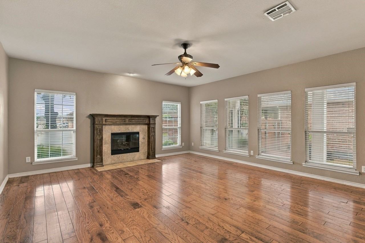 9424 Snowberry Dr - Photo 6 of 31