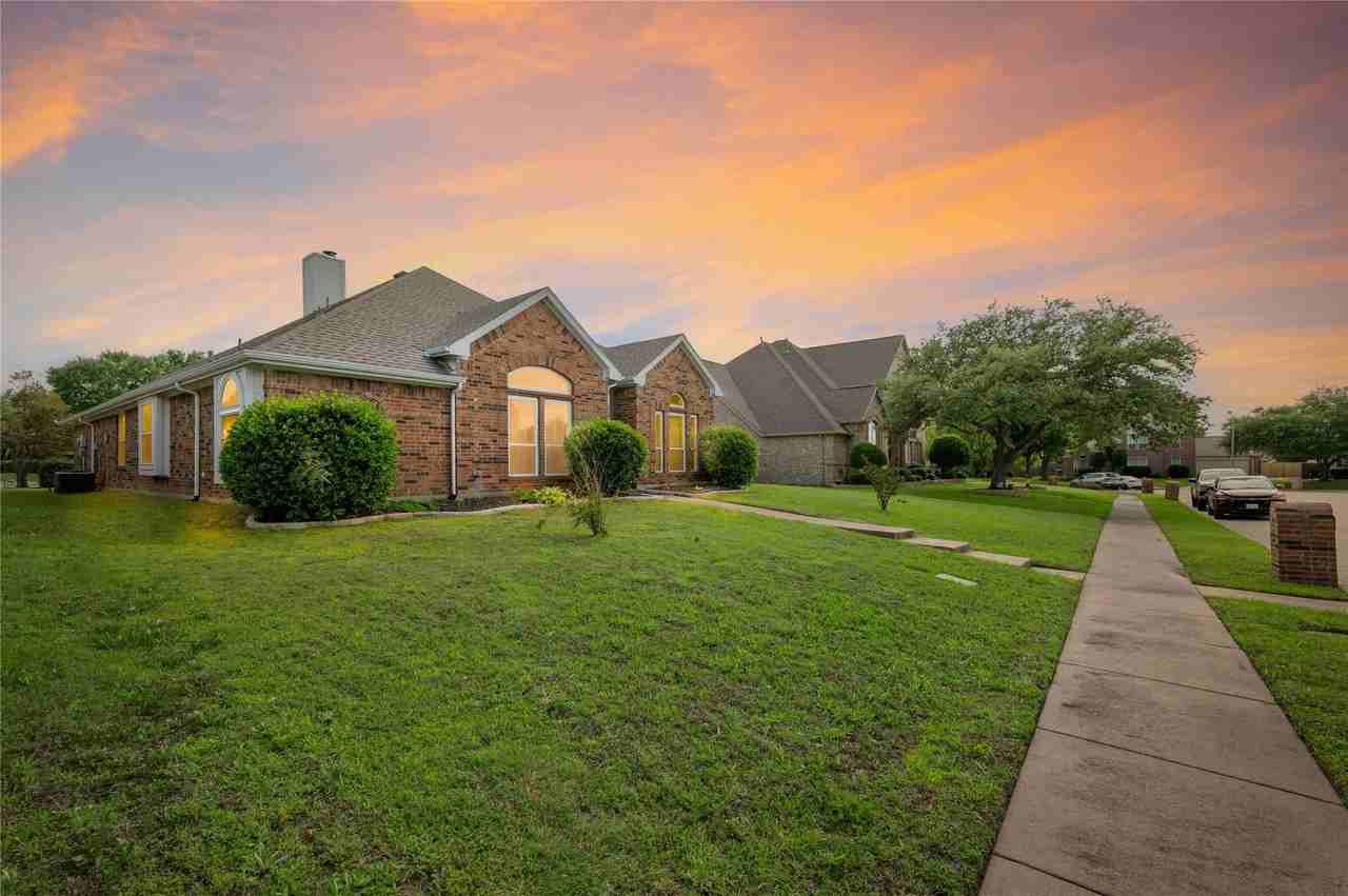 5608 Manchester Dr - Photo 2 of 26