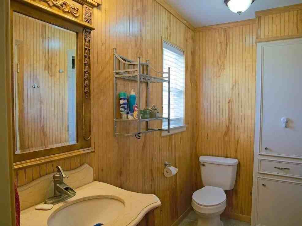 428 Meadow Ln - Photo 3 of 14