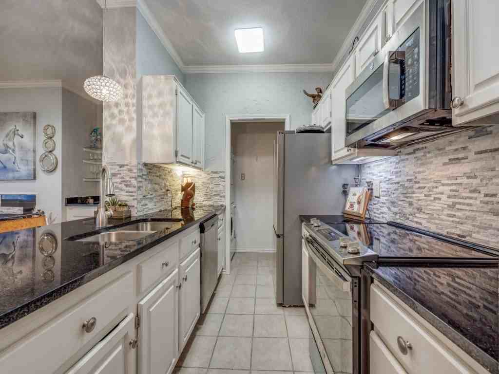 2164 Tanglewood Blvd #A105 - Photo 4 of 22