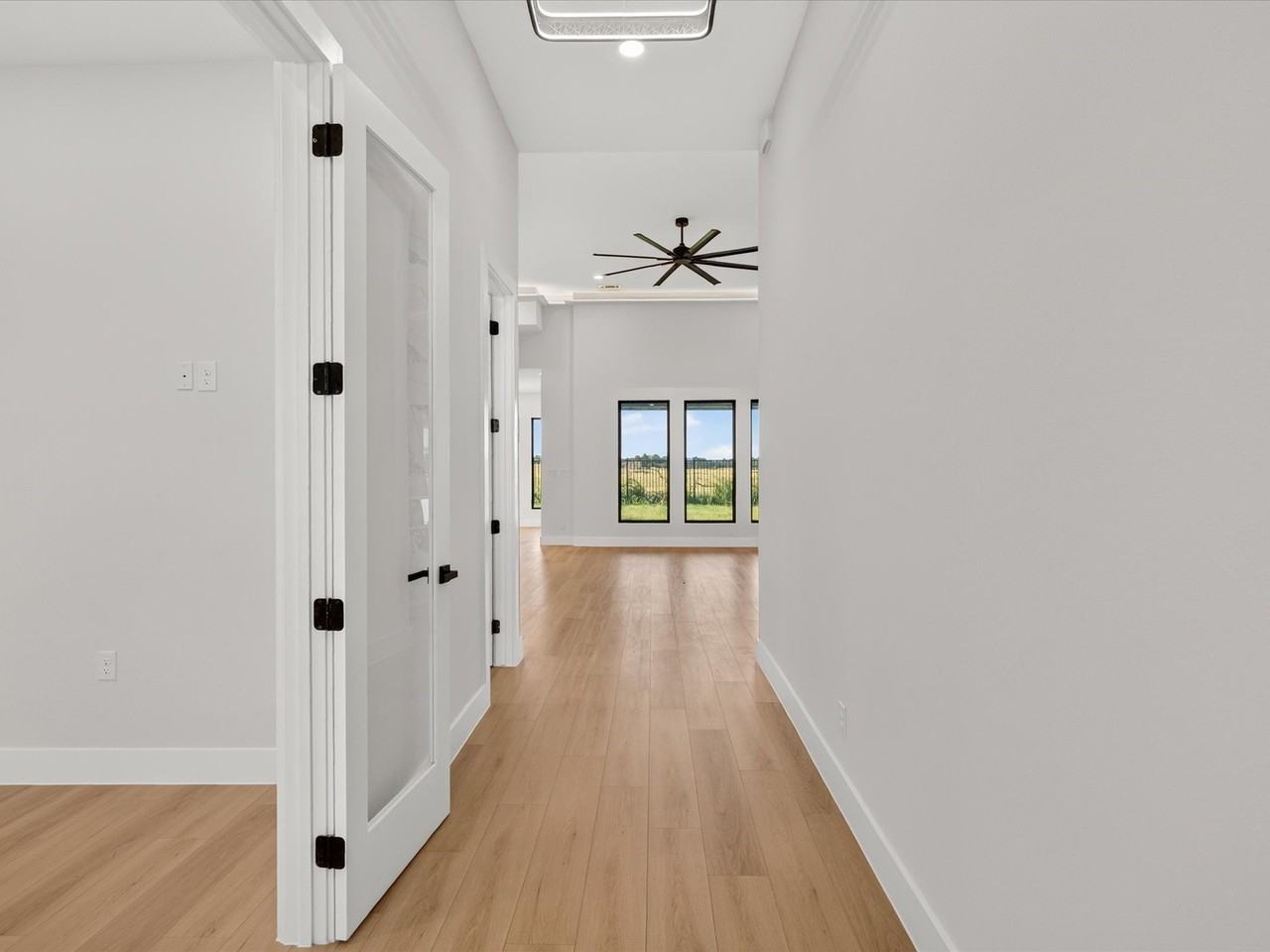 2012 Nichole Blvd - Photo 5 of 40