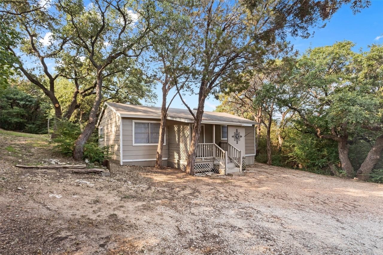 1811 Hidden Valley Rd - Photo 2 of 25