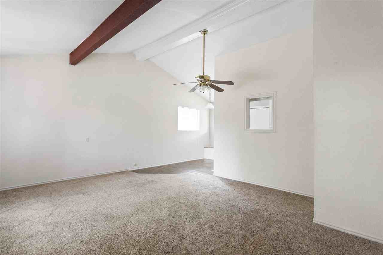 1811 Hidden Valley Rd - Photo 4 of 25