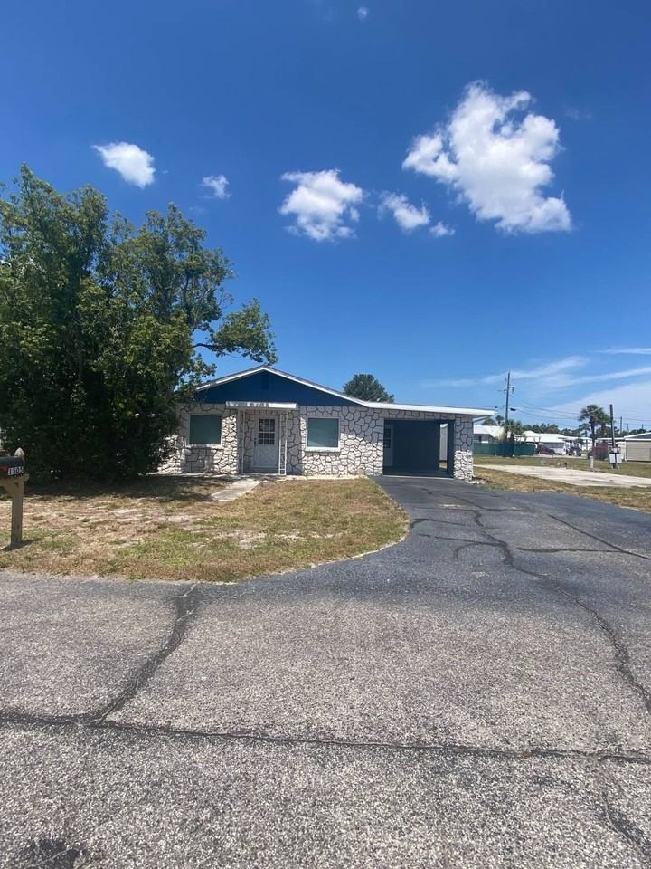 1505 Gulf City Rd - Photo 2 of 19