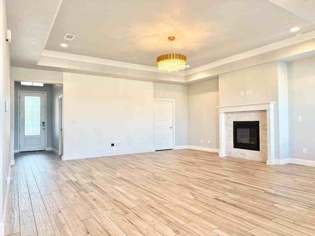 3907 Yorkshire Dr - Photo 6 of 14