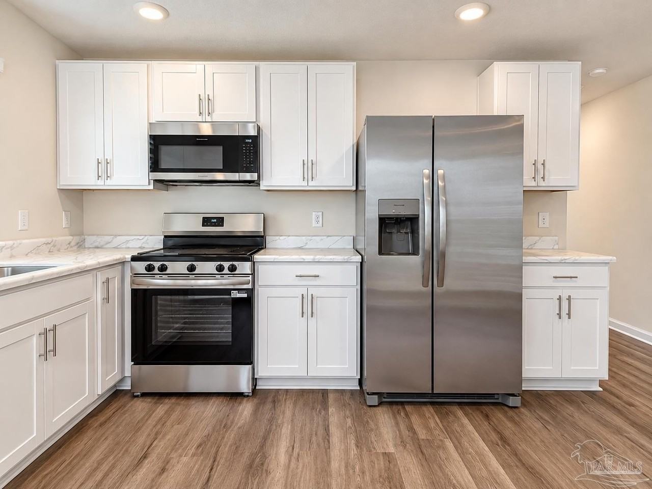 6549 Firefly Dr - Photo 4 of 18
