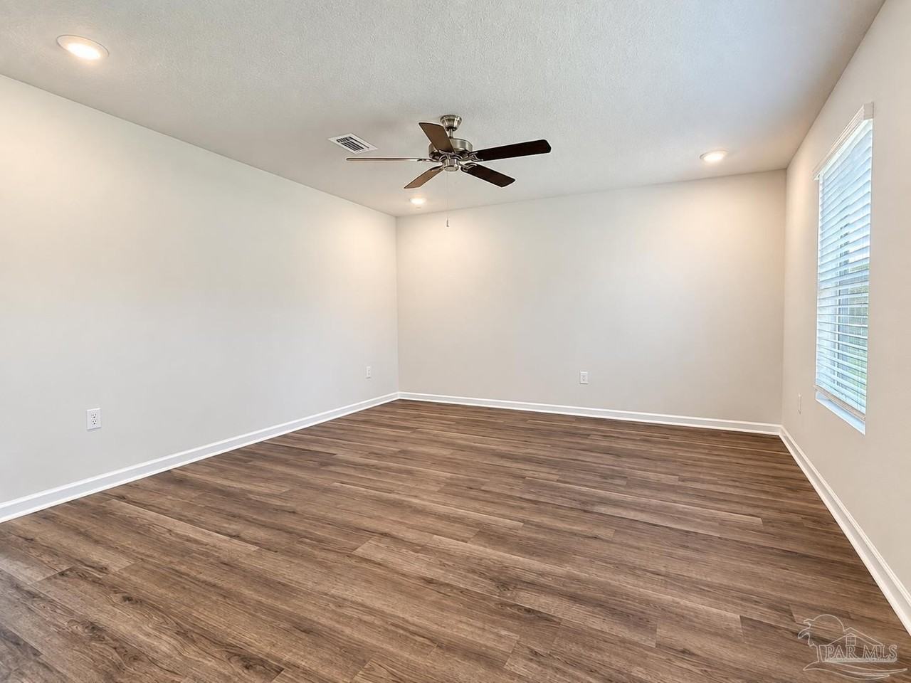 6549 Firefly Dr - Photo 7 of 18