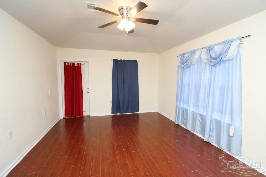 5926 Bilek Dr - Photo 3 of 15