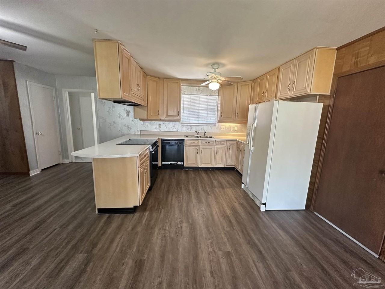510 N 70th Ave - Photo 7 of 17