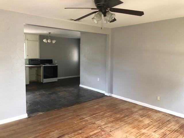 408 31st St - Photo 2 of 10