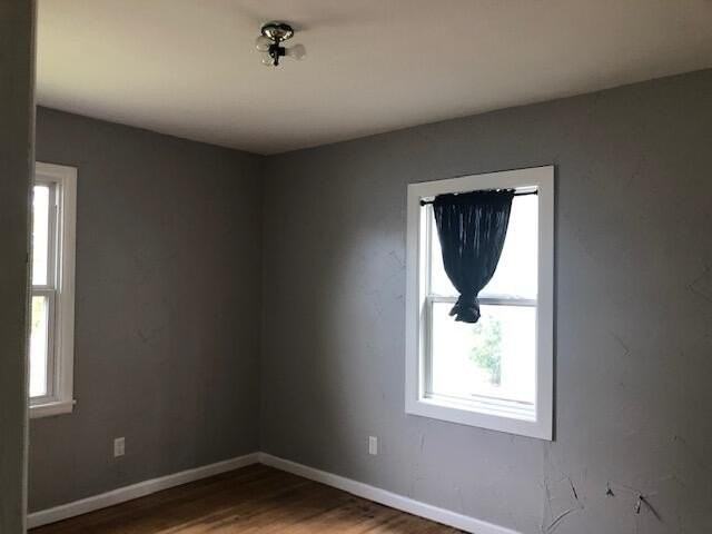 408 31st St - Photo 6 of 10