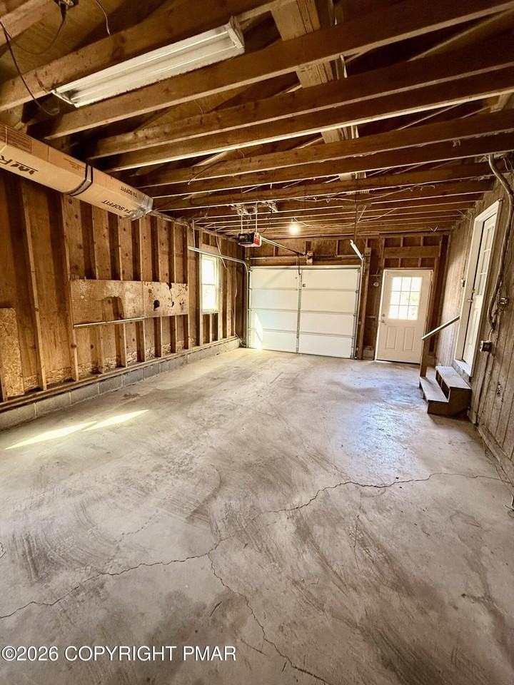 1300 Cambell Way - Photo 4 of 28