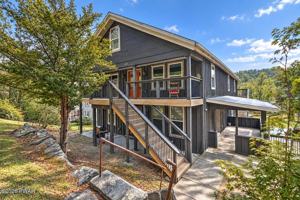 featured image of 628 Hudson St #2