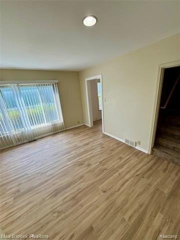 368 S Wing St - Photo 4 of 19