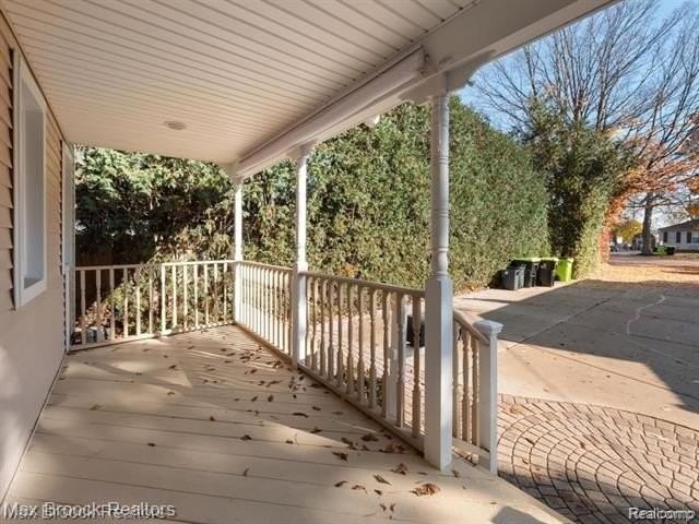 364 S Wing St - Photo 4 of 40