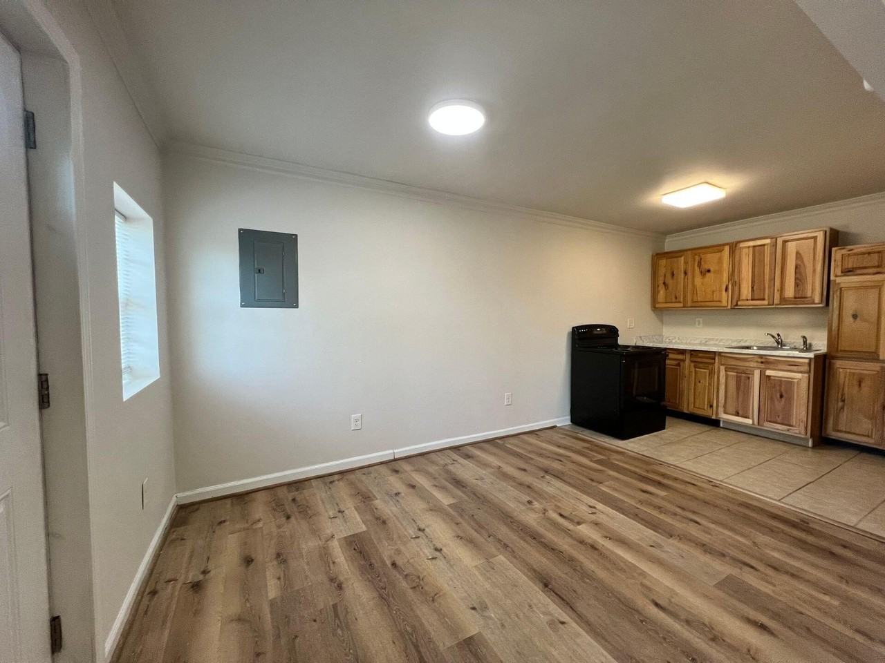 754 Dalewood Ave - Photo 4 of 5