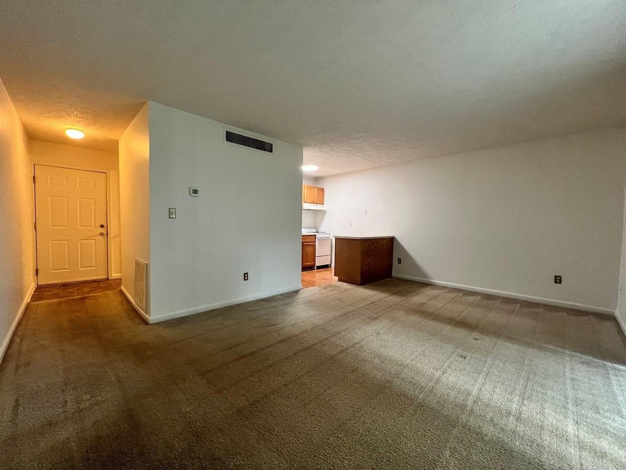807 Whitney Ave Nw #308B - Photo 4 of 12