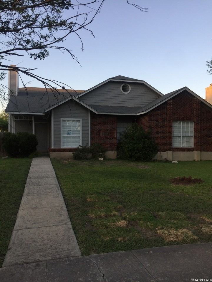 3445 Ridge Country St - Photo 2 of 8