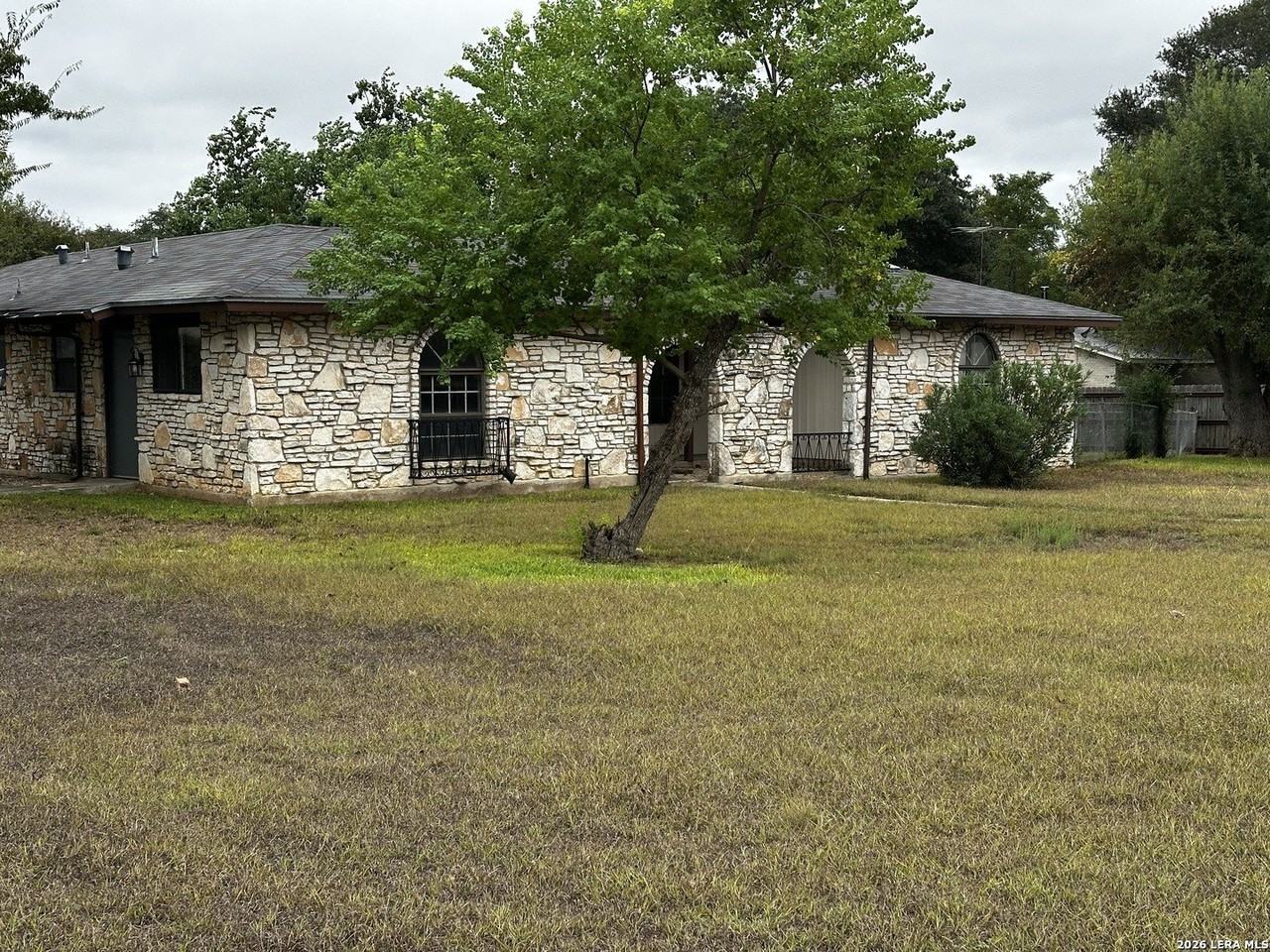 109 Cibolo Oak Ln - Photo 4 of 46