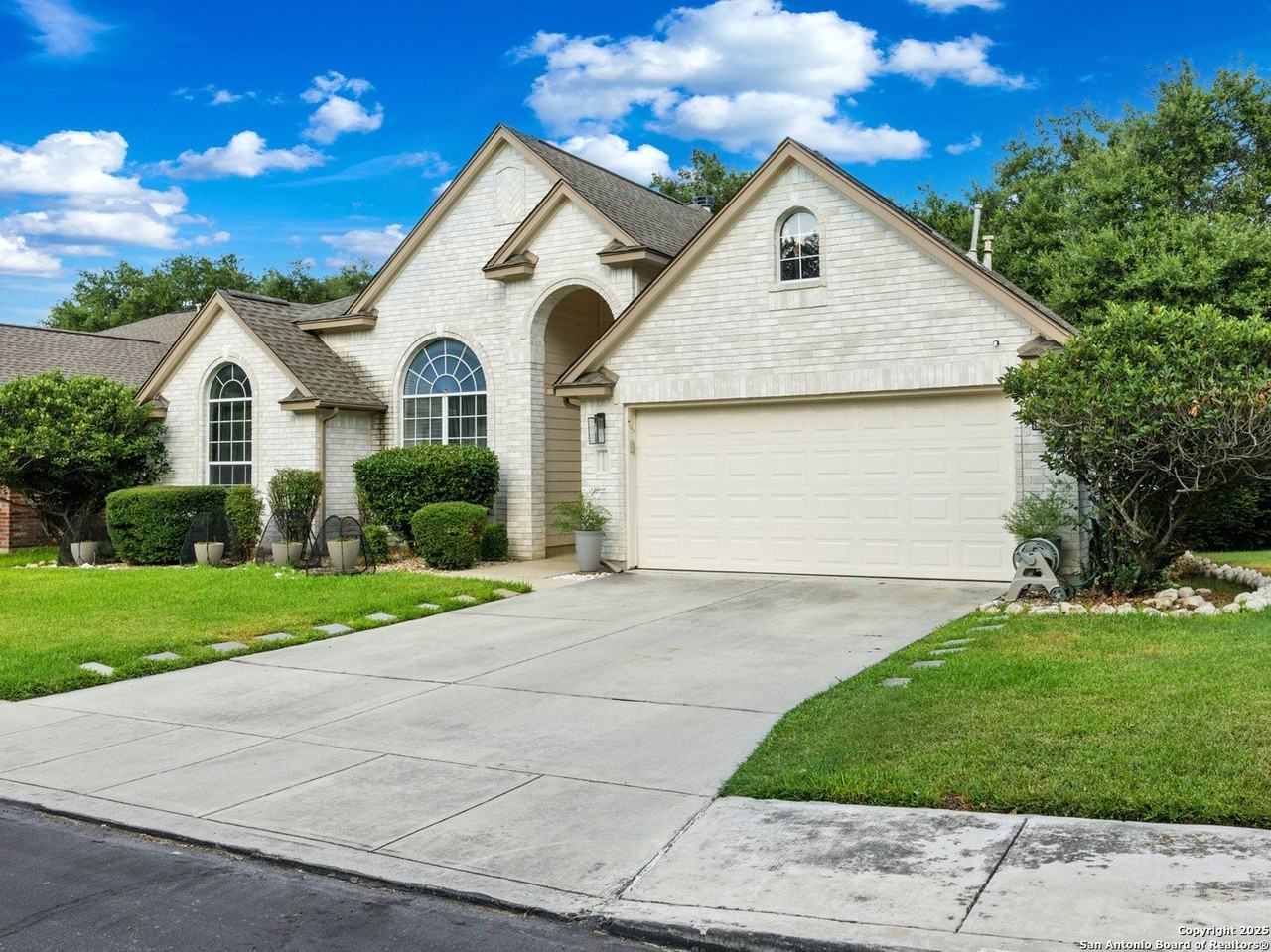 15226 Fall Haven Dr - Photo 3 of 26