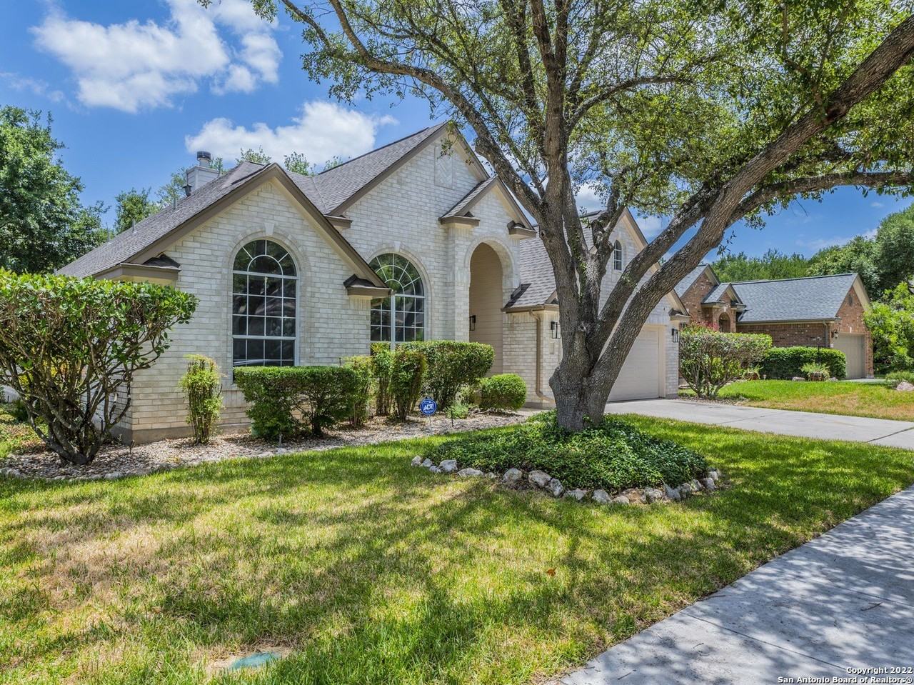 15226 Fall Haven Dr - Photo 4 of 26