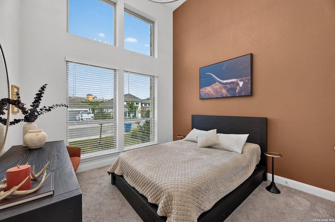 24033 Sidehill Lie - Photo 4 of 36