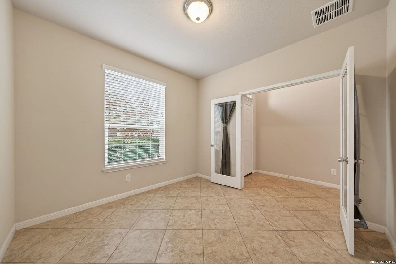 2260 Lighthouse Dr - Photo 7 of 33
