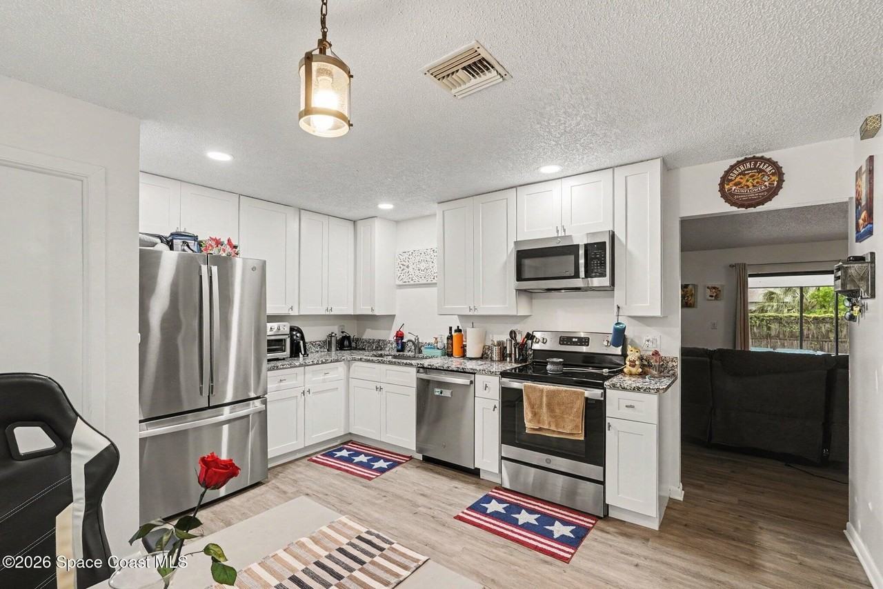 842 Glendale Ave Nw - Photo 5 of 26