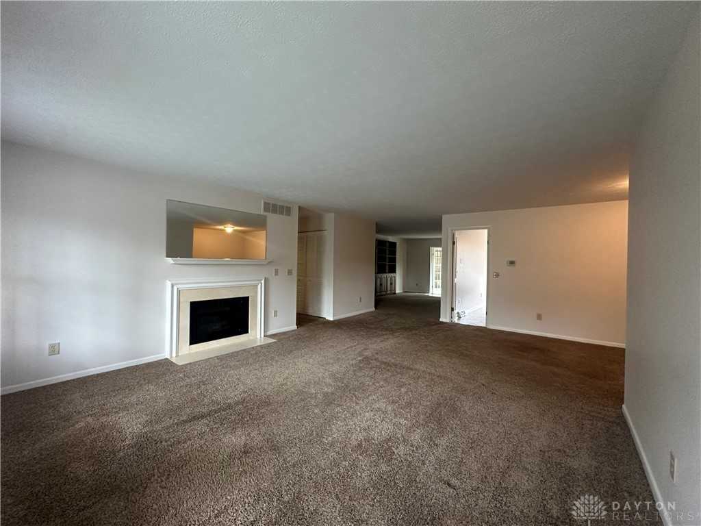 196 Lyons Dr - Photo 3 of 25