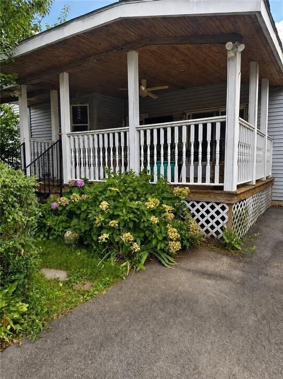 62 De Pinedo St - Photo 3 of 12